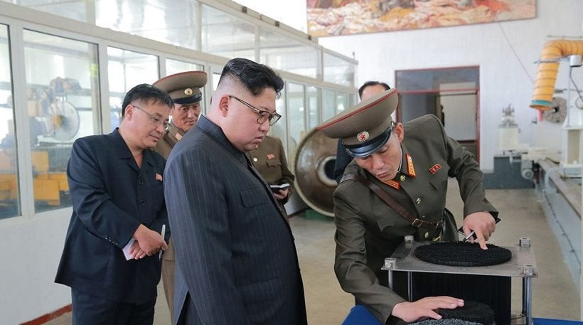 Βόρεια Κορέα: «Θα εντείνουμε τα προγράμματά για την απόκτηση πυρηνικών όπλων»